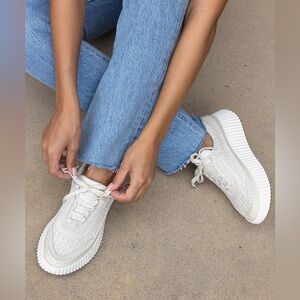 DOLCE VITA Sandstone Beige Low Top DENAE Comfort Sneakers or Shoes Sz 6.5